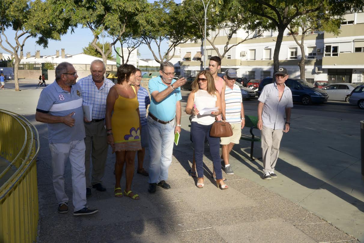 El equipo de gobierno estudia con las asociaciones vecinales mejoras en las barriadas portuenses