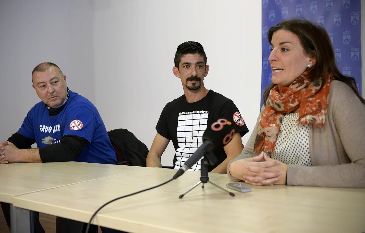El portuense Fran Cairón dará la vuelta al mundo en 60 días y en moto deportiva