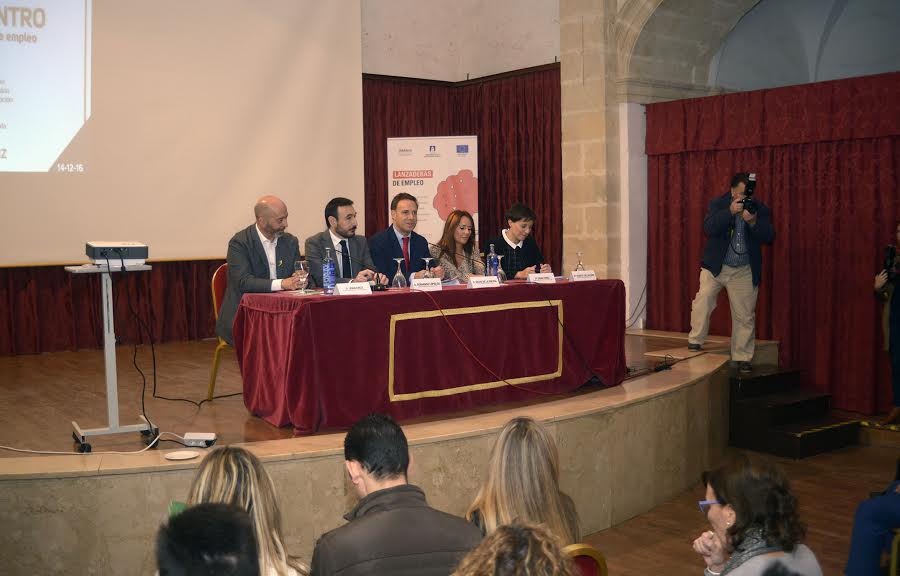 El encuentro de las Lanzaderas de Empleo de la provincia de Cádiz reúne a cerca de 180 personas en desempleo