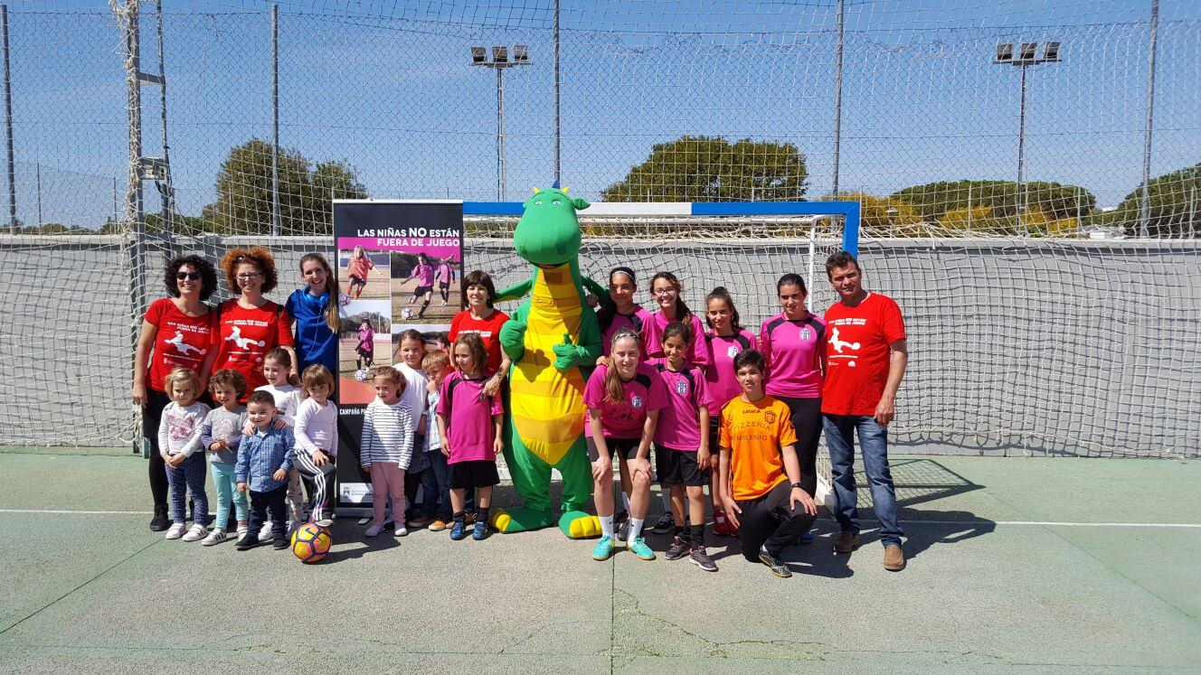 La campaña ‘Las niñas no están fuera de juego’ llega a la Ciudad Deportiva