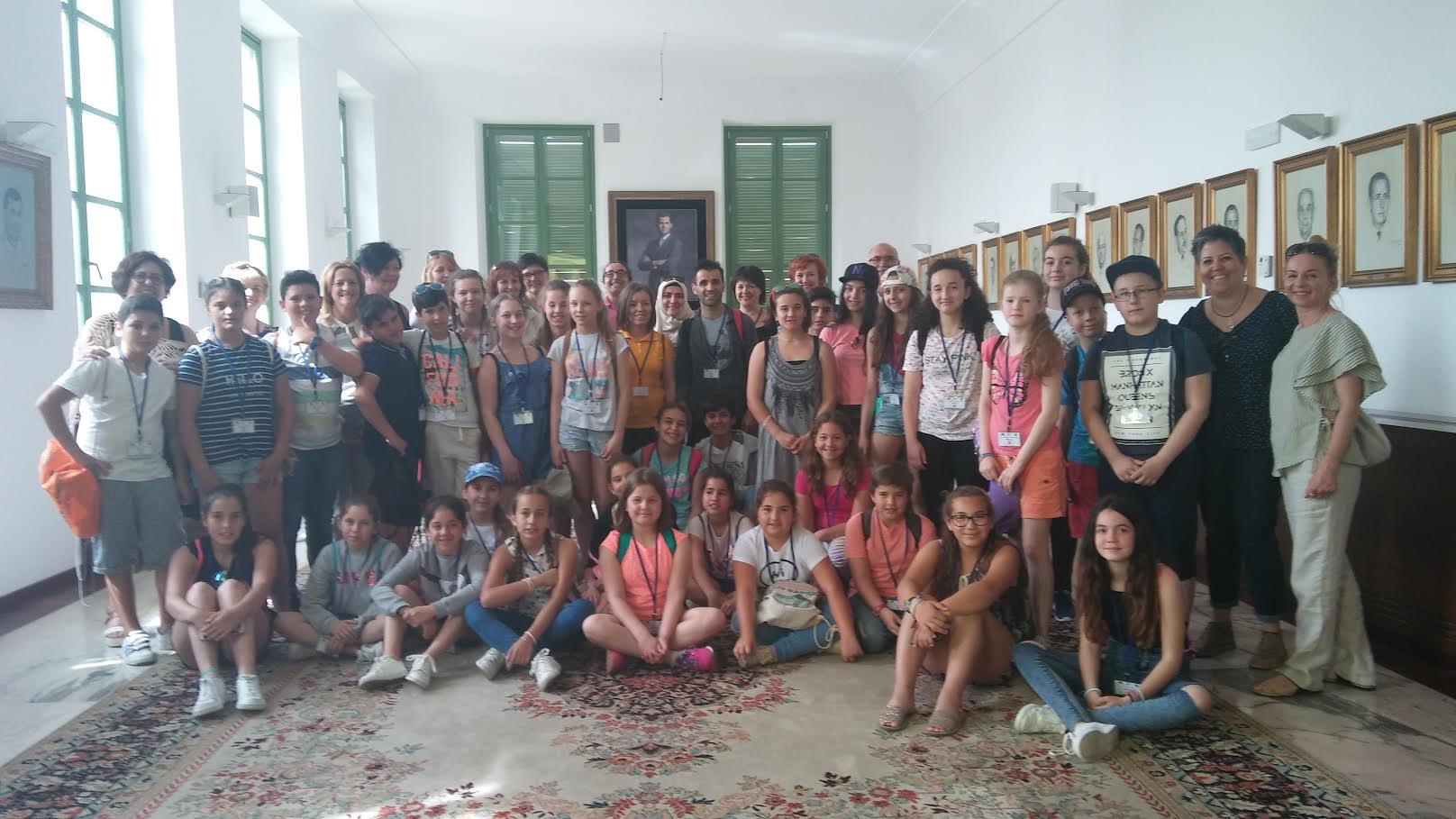 Escolares de Polonia, Turquía y Letonia visitan la ciudad dentro del proyecto Erasmus del CEIP Castillo de Doña Blanca