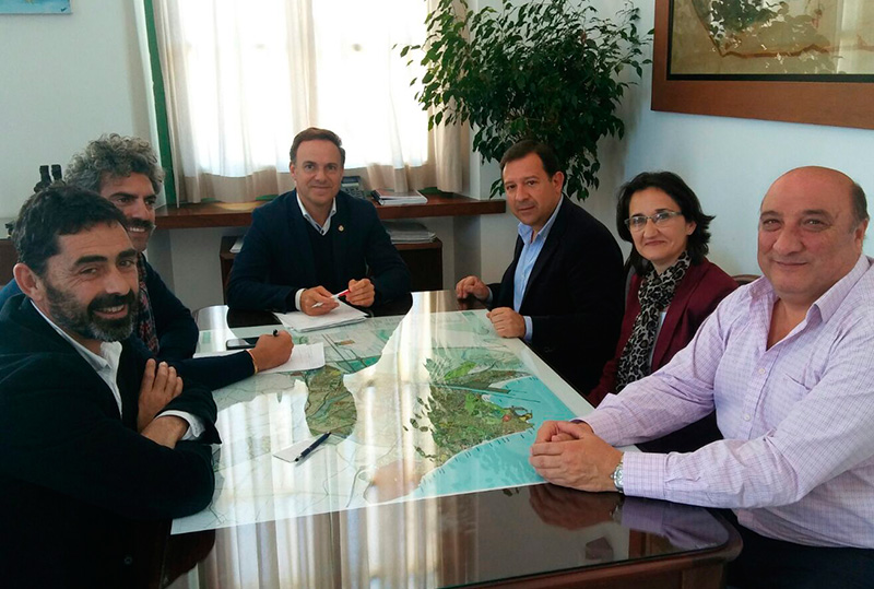 El alcalde y empresarios turísticos portuenses se reúnen con el Clúster Turístico de Jerez para intercambiar experiencias