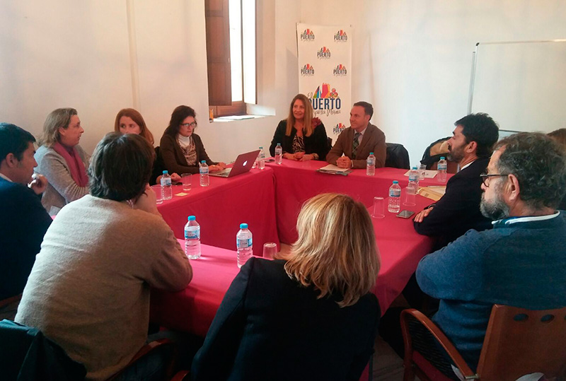 El alcalde y la Asociación de Empresarios Turísticos de Cádiz se reúnen para colaborar en el desarrollo de iniciativas turísticas