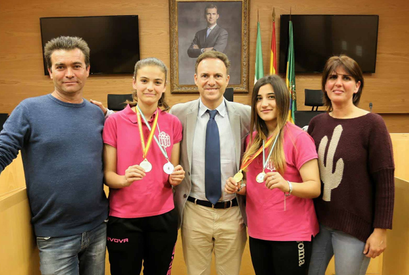 Recepción municipal a Andrea Velasco López y Aymara Gallo Mena, campeonas de España de fútbol sub-15