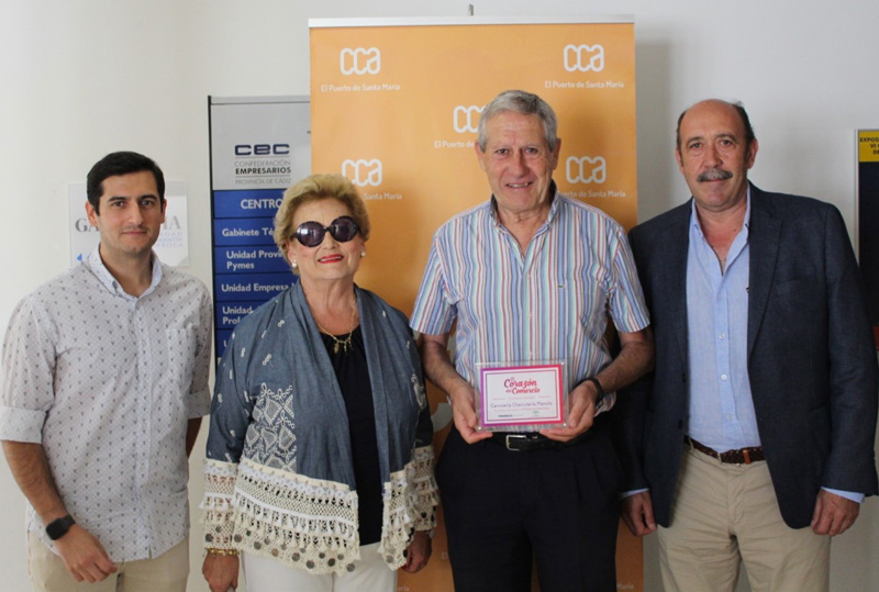 Carnicería y Charcutería Manolo recibe en Cádiz el premio al comercio más valorado por los clientes