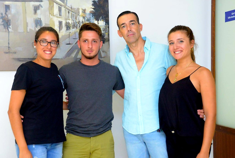 El concejal de Fiestas, David Calleja, se reúne con los coquineros y coquineras del presente año