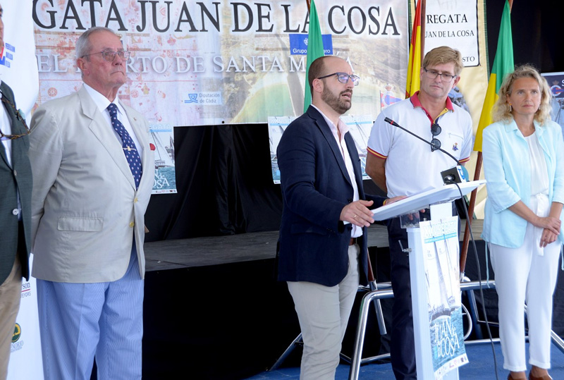 El alcalde se compromete a impulsar definitivamente el campo de regatas de la Bahía de Cádiz como un espacio internacional