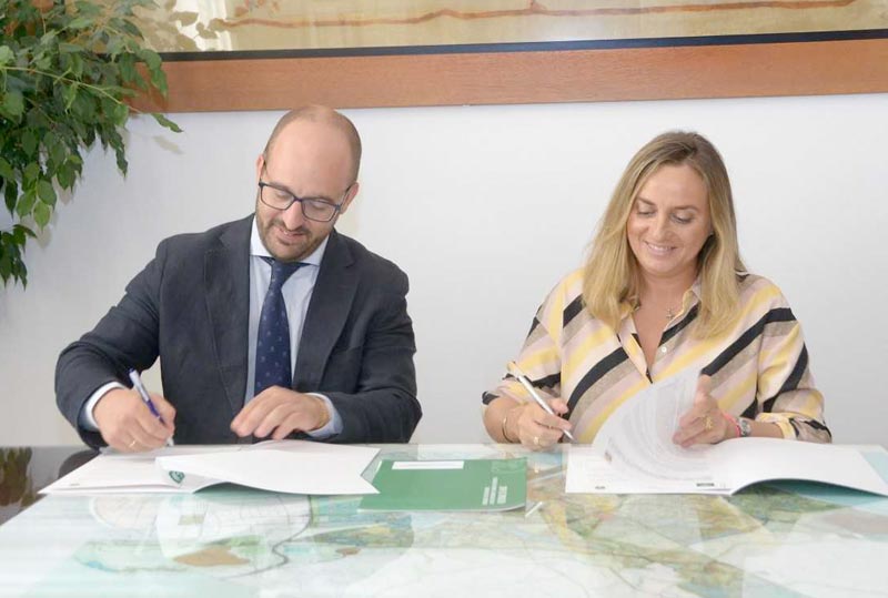Fomento y El Puerto firman un protocolo para impulsar la estación de autobuses