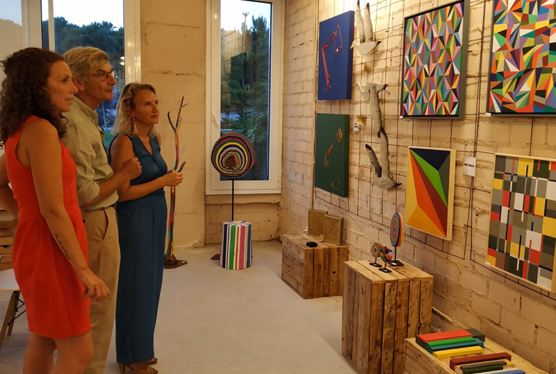 Lola Campos clausura Galería 18, punto de encuentro de 35 artistas durante el verano portuense