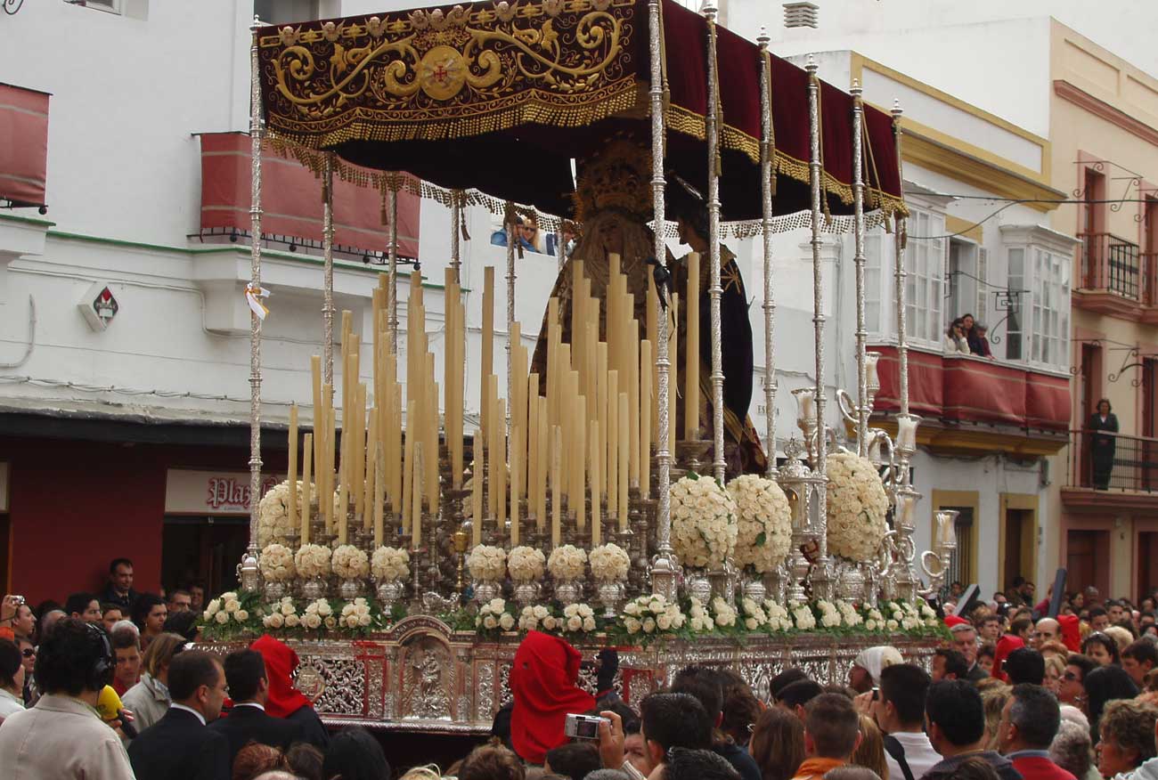 El Puerto de Santa María decide suspender los desfiles procesionales de la Semana Santa