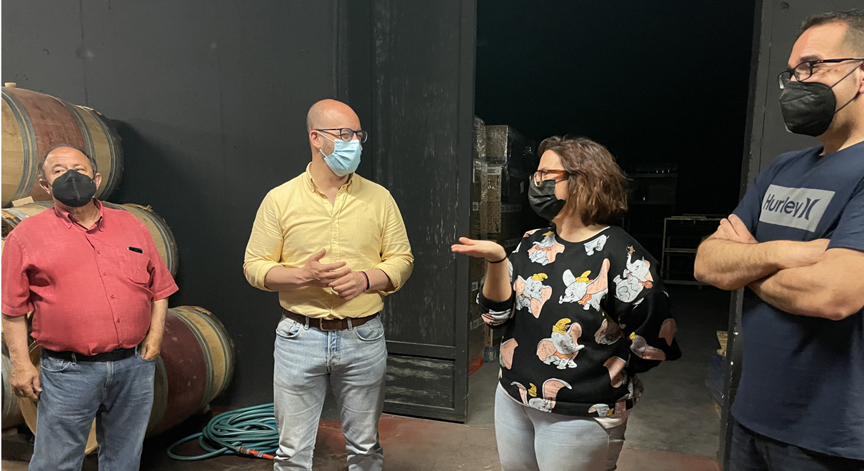 Beardo se traslada a Forlong para conocer sobre el viñedo un proyecto ecológico que reivindica la recuperación de los Pagos como fuente de riqueza y empleo