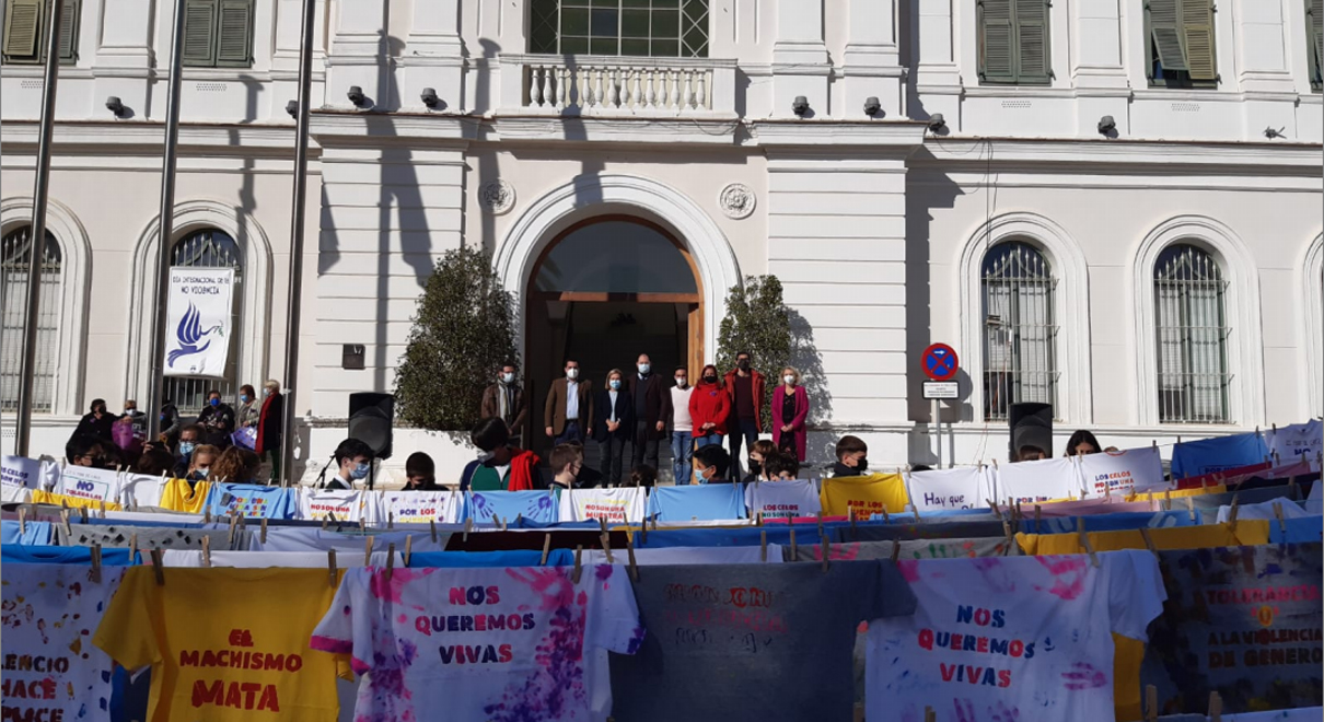 El Puerto se muestra intolerante ante la violencia de género un nuevo 25N