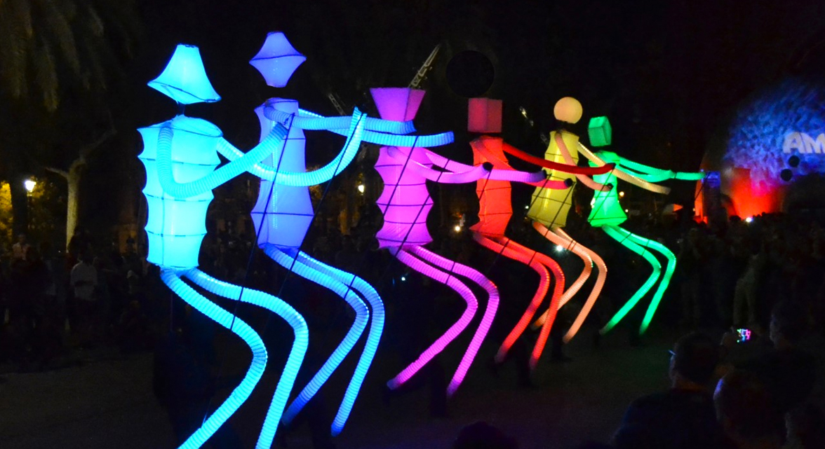 BIG DANCERS