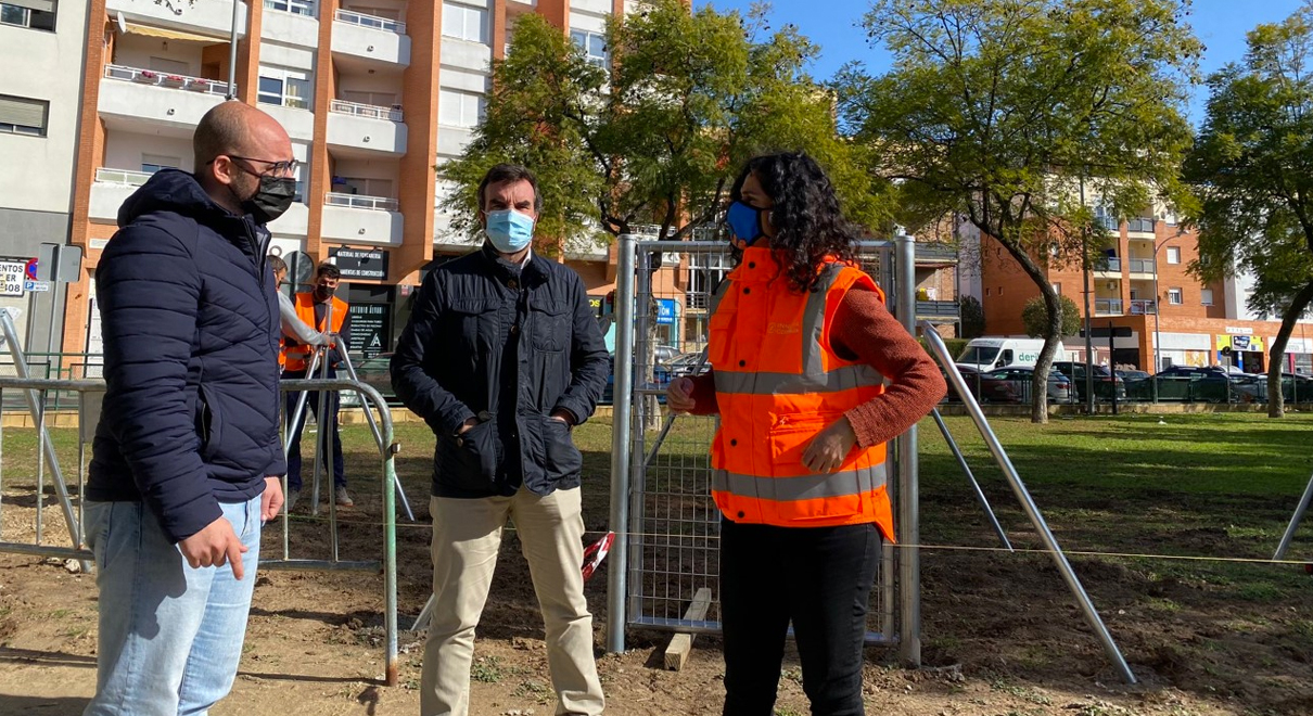 Comienzan las obras para crear un nuevo espacio canino en el Parque del Vino Fino