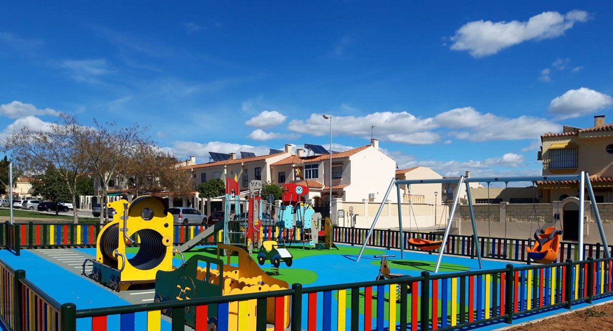 Germán Beardo inaugura el Parque Infantil de Valle Alto
