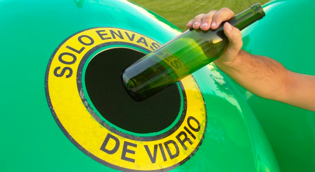 Ecovidrio y el Ayuntamiento de El Puerto de Santa María impulsan el reciclado de envases de vidrio durante la Feria de Primavera y Fiesta del Vino Fino 2022