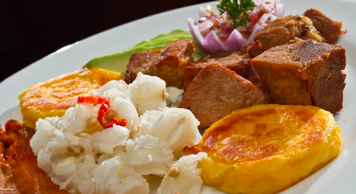 Participación Ciudadana abre el plazo de inscripción para una nueva Jornada de 'El Puerto y las cocinas del mundo' en un viaje de sabores