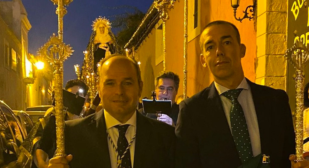 Calleja felicita a la Hermandad de la Veracruz por las diferentes efemérides que se están celebrando alrededor de la Virgen de Consolación y Lágrimas