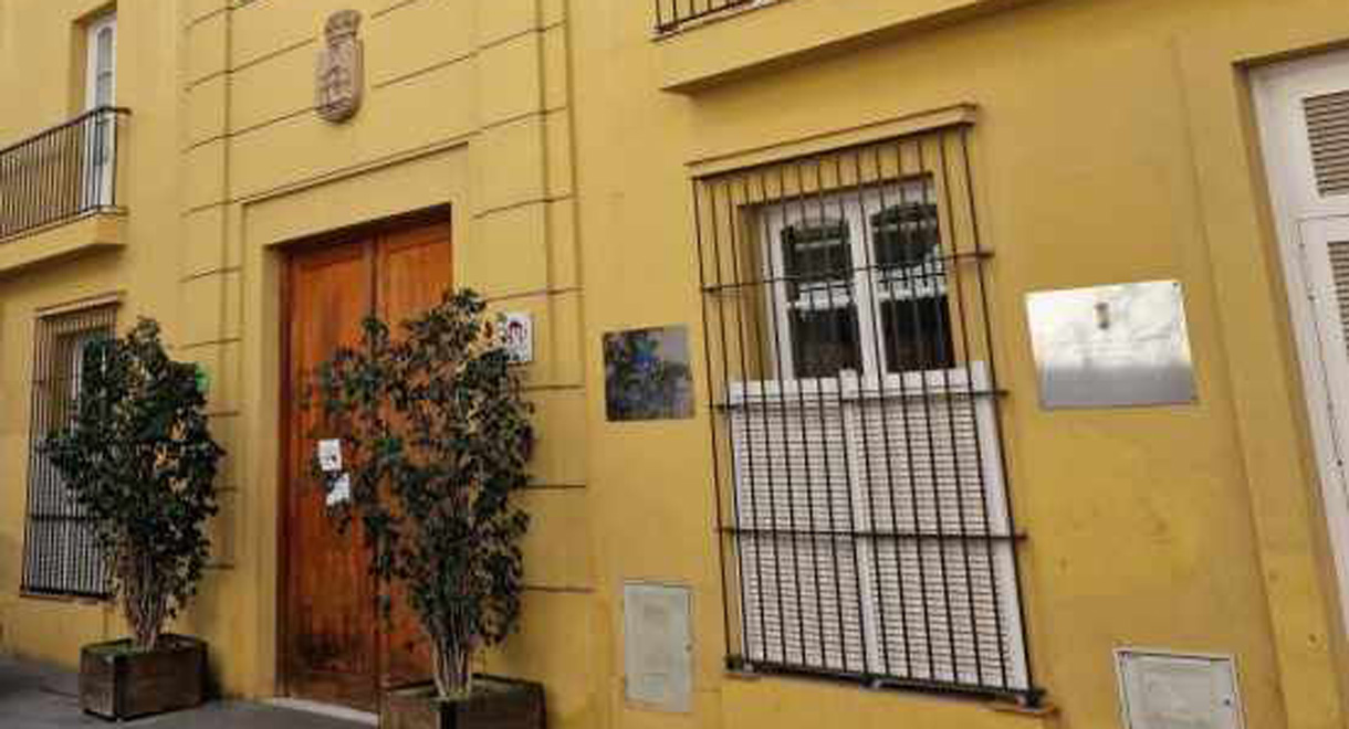 El Ayuntamiento contrata a una auxiliar administrativa para cubrir una jubilación parcial en Servicios Sociales