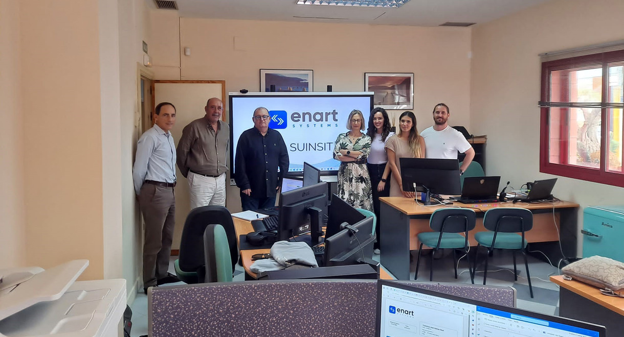 Carmelo Navarro visita TIC Enart Systems, empresa portuense puntera en Nuevas Tecnologías con proyección internacional