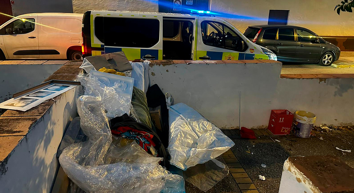 Policía Local y Limpieza continúan trabajando para erradicar focos de basura en distintas zonas de El Puerto