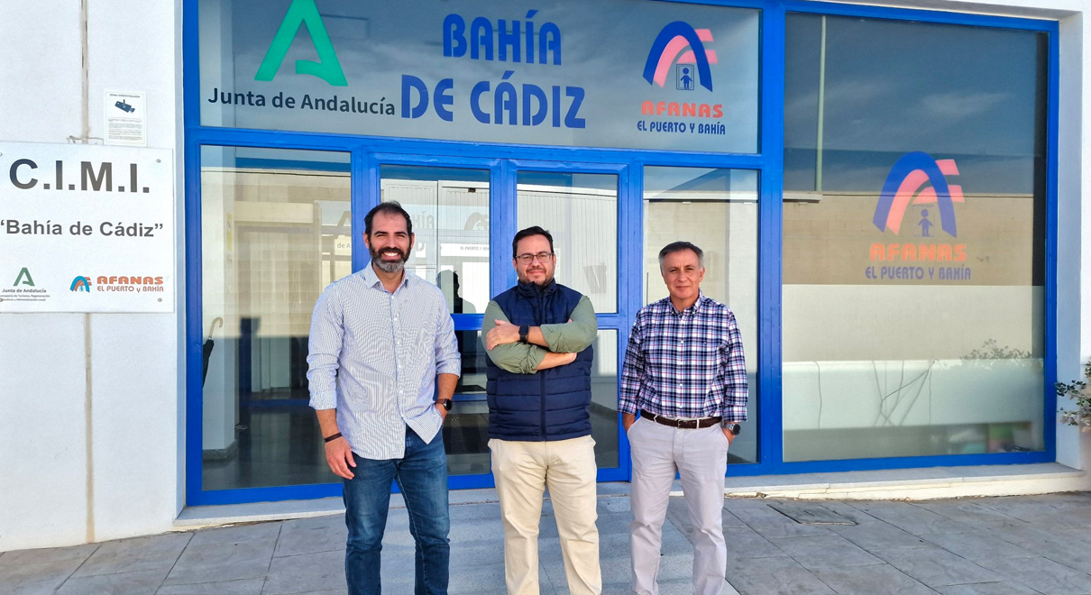 Enrique Iglesias visita el Centro de Menores Infractores Bahía de Cádiz