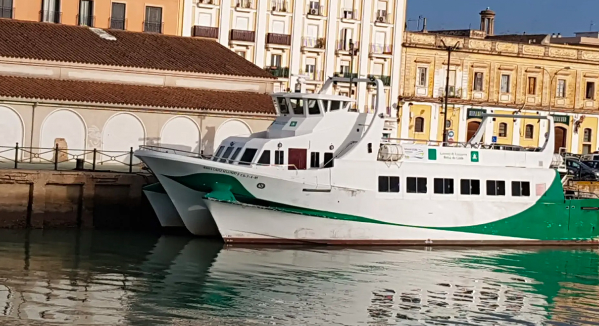 Suspensión temporal del servicio marítimo de catamarán por daños provocados por la tormenta Bernard