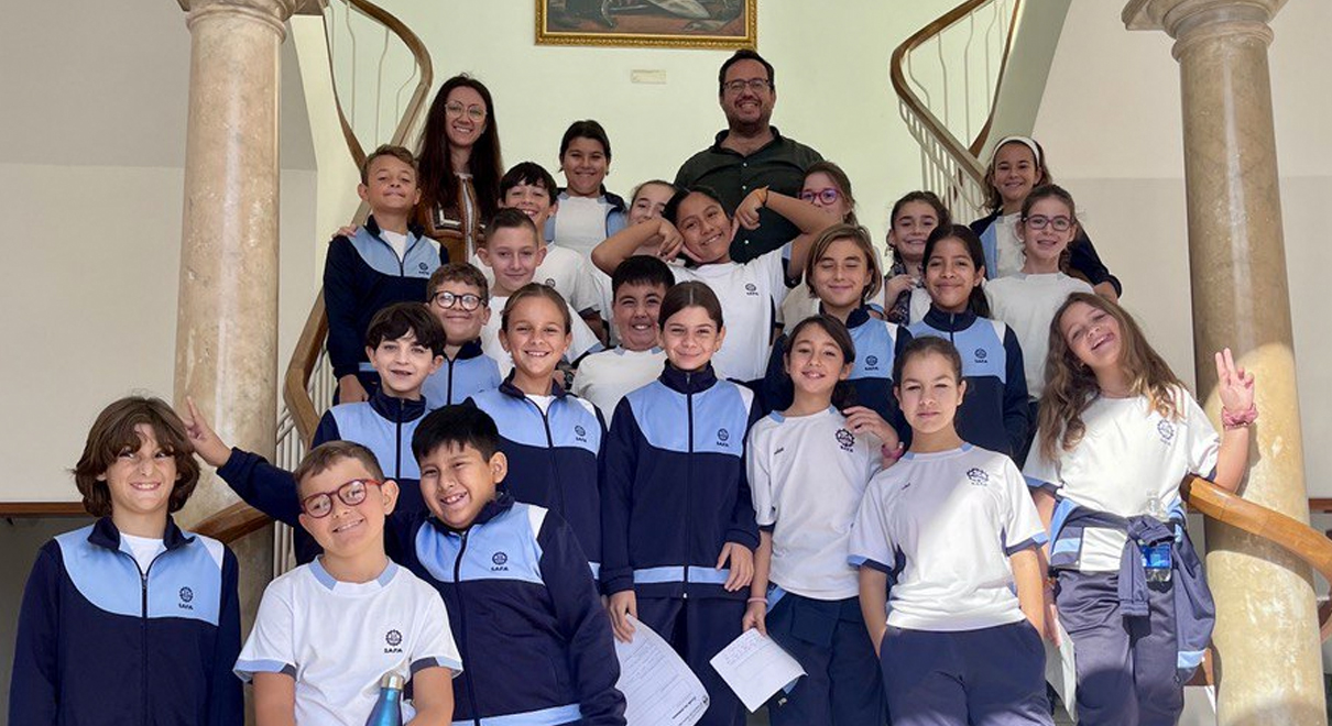 Los Alumnos de 5º de Primaria de SAFA San Luis han visitado esta mañana la Casa Consistorial dentro la Oferta Educativa Municipal 2023/24