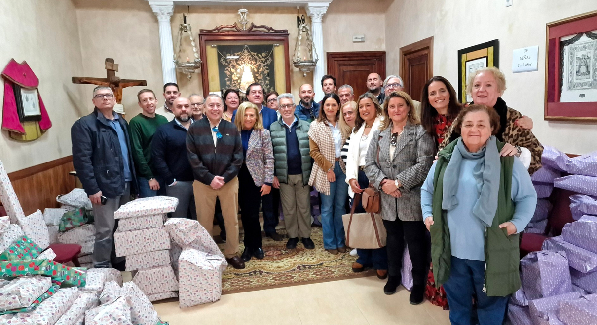 La campaña 'Ningún niño sin juguete' reparte más de 600 regalos a niños de 0 a 11 años