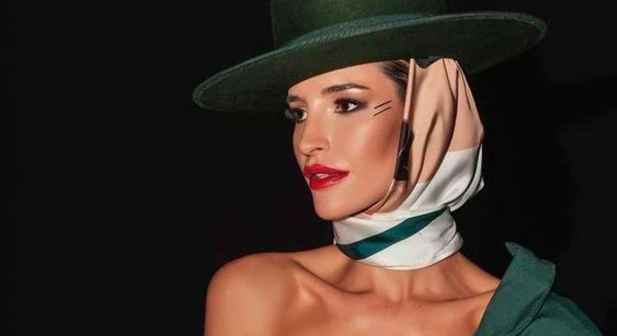 Calleja felicita a María Sevilla por su Premio Aromas a la Mejor Modelo de SIMOF 2024