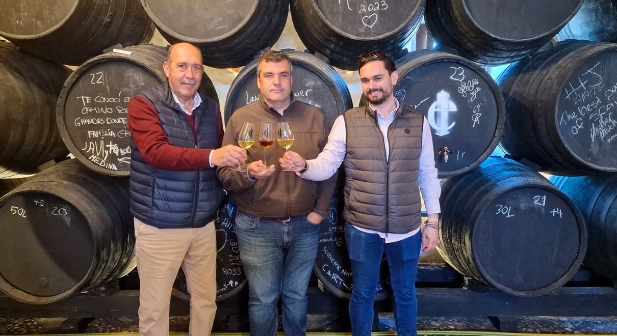 Carmelo Navarro destaca la excelencia de la propuesta enológica de 'Albariza de la Torre', con sello portuense