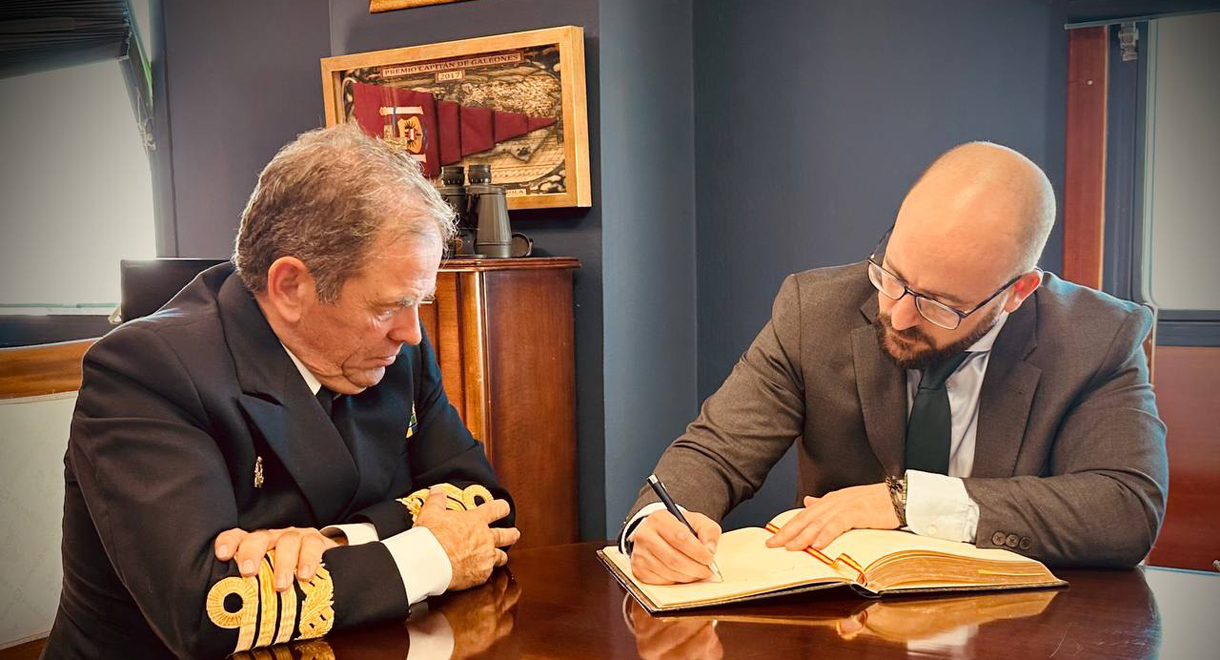 La Armada y el Ayuntamiento de El Puerto organizan una Jura de Bandera para personal civil el próximo 4 de mayo
