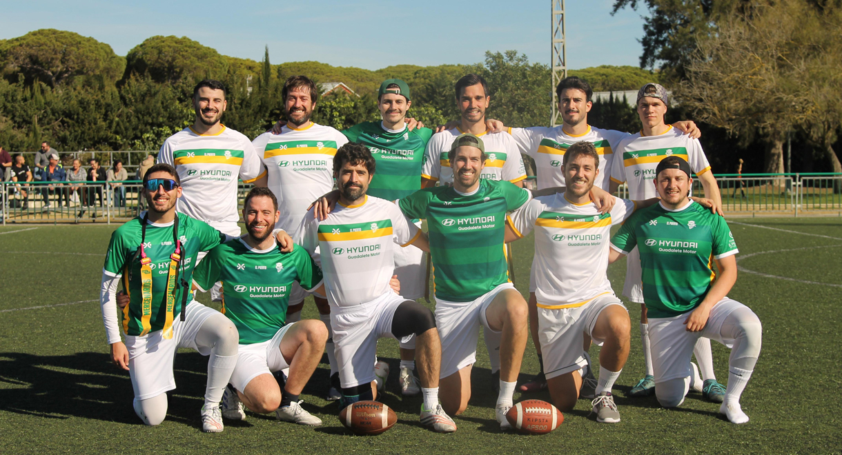 La VIII Liga Andaluza de Flag Football, que por primera vez en la historia cuenta con dos equipos portuenses, comienza este sábado 16 en la Ciudad Deportiva