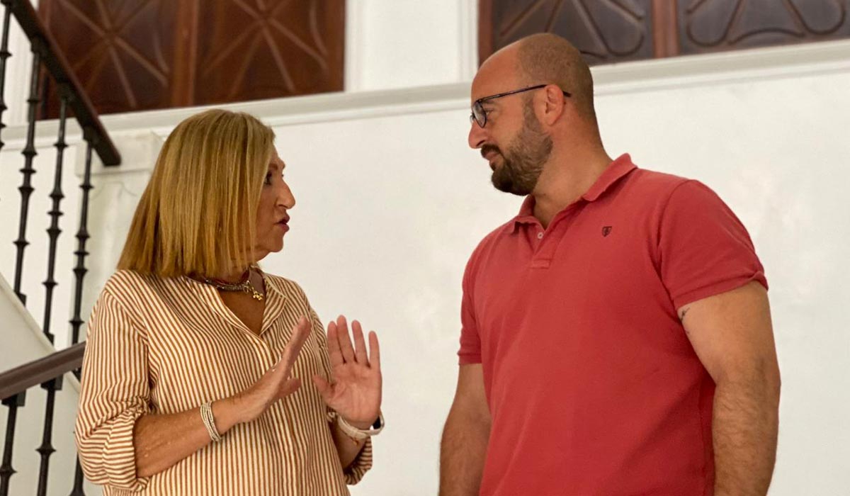El Puerto adjudica el contrato del Servicio de Ayuda a Domicilio a la empresa Óbolo, con grandes mejoras para los usuarios y la plantilla
