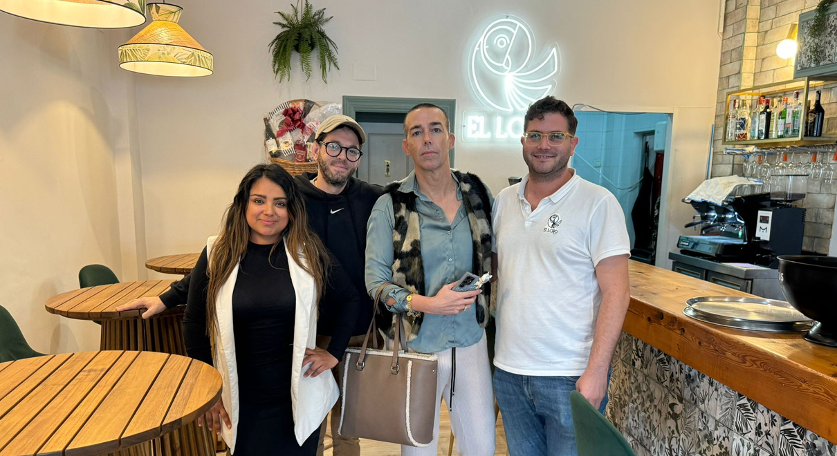 El bar 'El loro' abre sus puertas en Cigüeña, 2 con cocina tradicional y conciertos en vivo