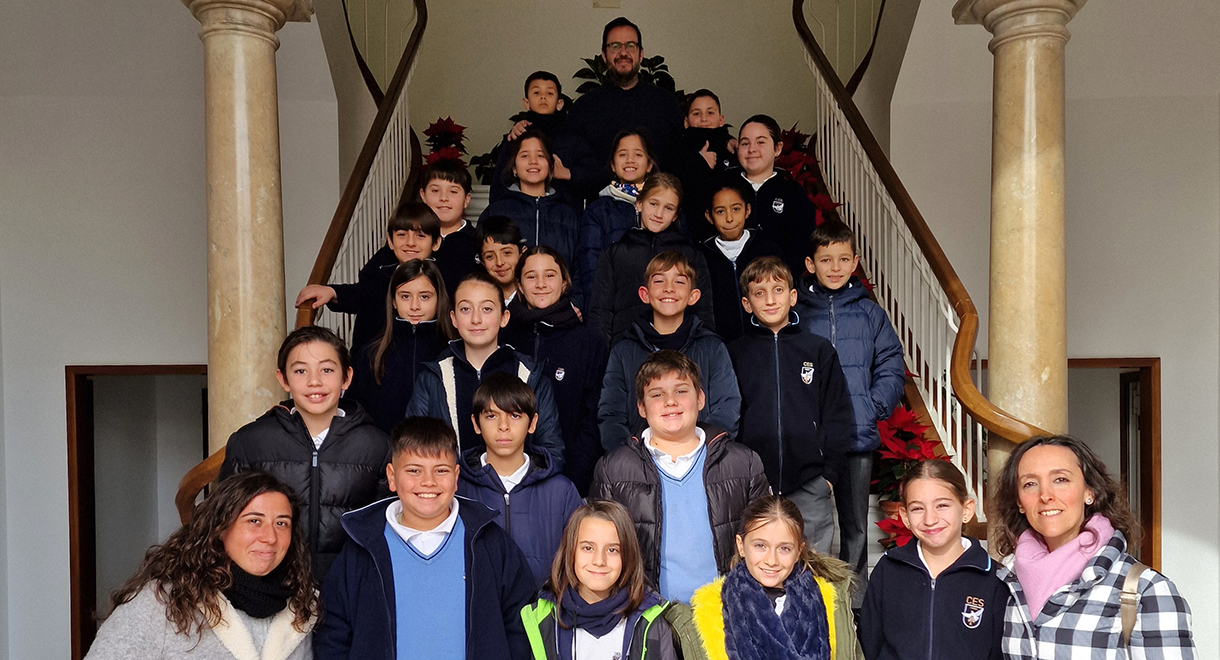 Alumnos de 5º de Primaria del Colegio Espíritu Santo visitan el Ayuntamiento
