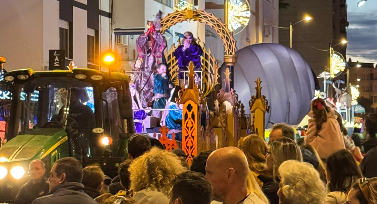 La Cabalgata del Gran Visir: un éxito solidario con más de 700 kilos de donaciones