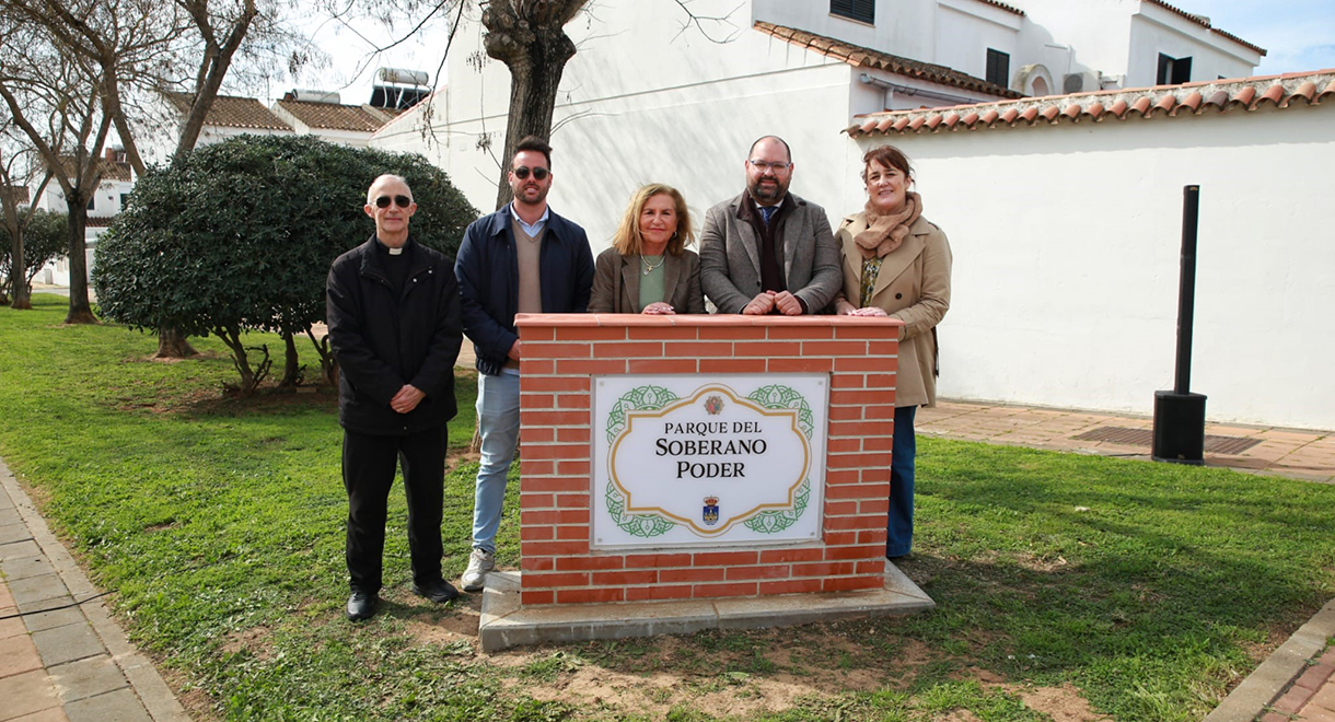 Inaugurado el Parque del Soberano Poder en El Tomillar en homenaje a la imagen que alberga la parroquia de San Sebastián