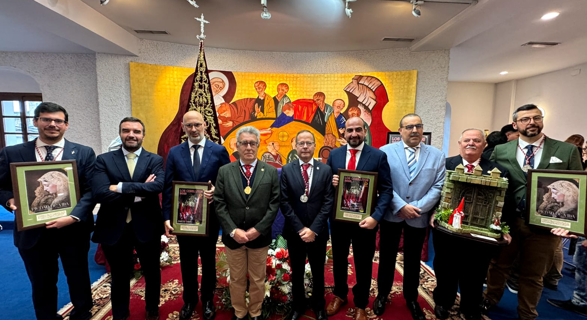 Millán Alegre acompaña a la Hermandad de La Misericordia en su entrega del Cerillo de Honor a Antonio Jesús García Pozo
