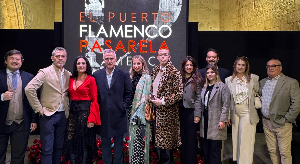 Calleja inaugura la IV Pasarela Flamenca de El Puerto en el Monasterio de La Victoria