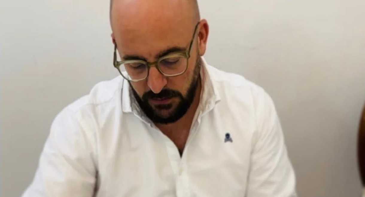 Germán Beardo anuncia que El Puerto logra un ahorro histórico de 1,35 millones anual en su factura eléctrica tras adjudicar a Endesa el suministro municipal