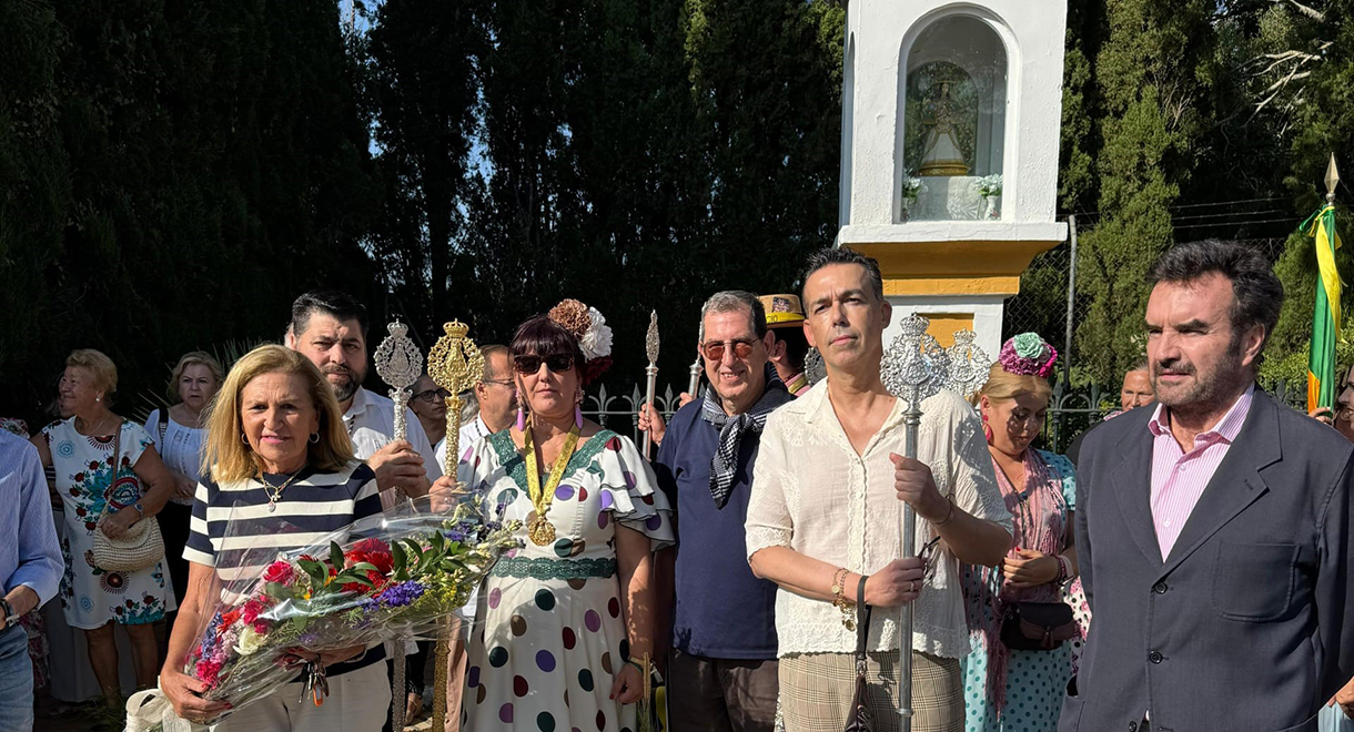 Calleja recibe a la Hermandad del Rocío a su regreso del camino