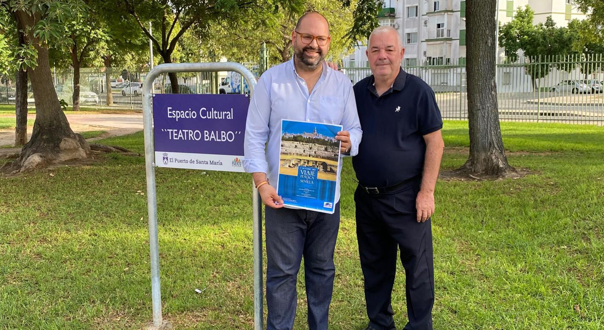 El Ayuntamiento organiza un viaje cultural gratuito a Itálica y Sevilla con visita guiada por el catedrático Emilio Flor