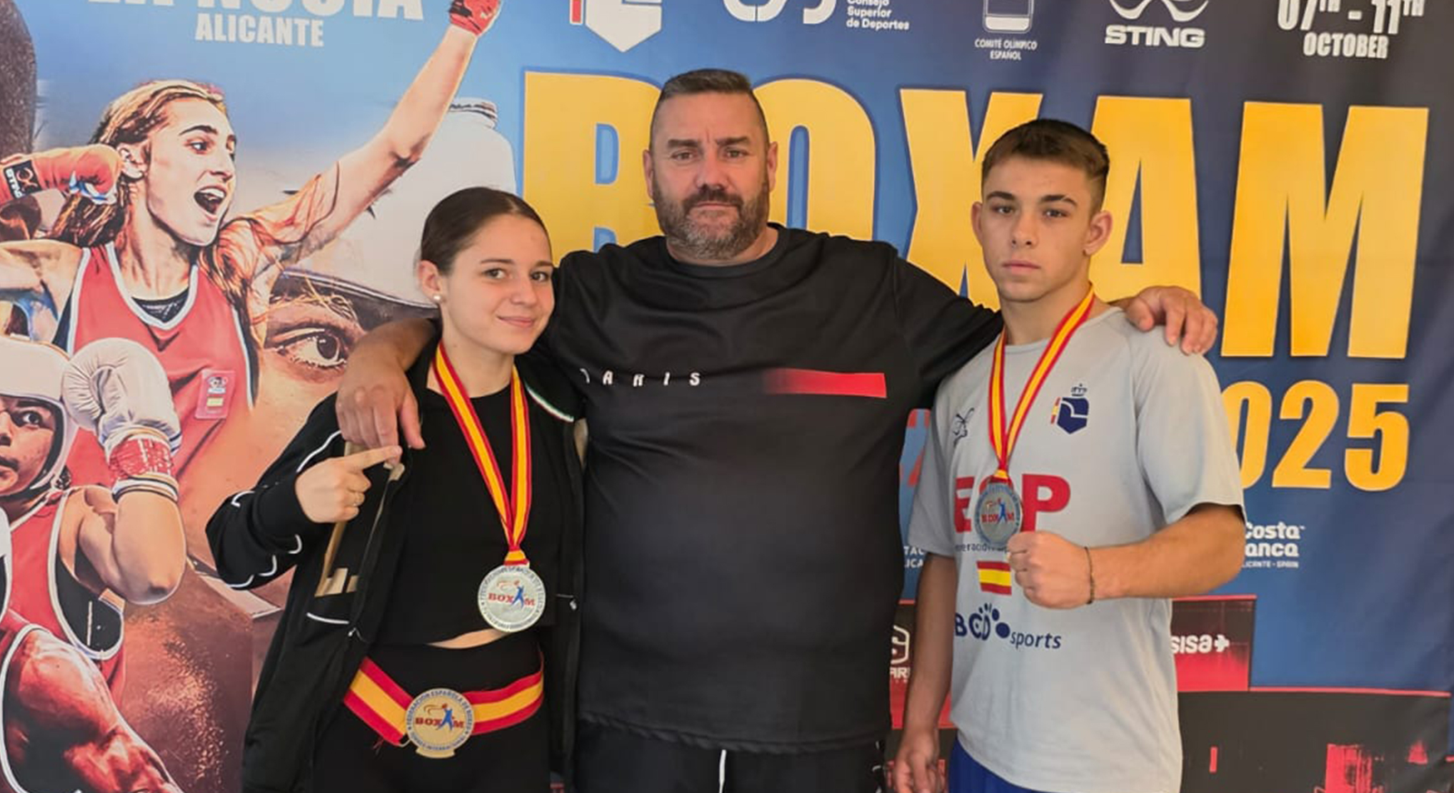 El alcalde y el concejal de Deportes felicitan a los jóvenes boxeadores portuenses por su éxito en el Torneo Internacional BOXAM Junior 2025