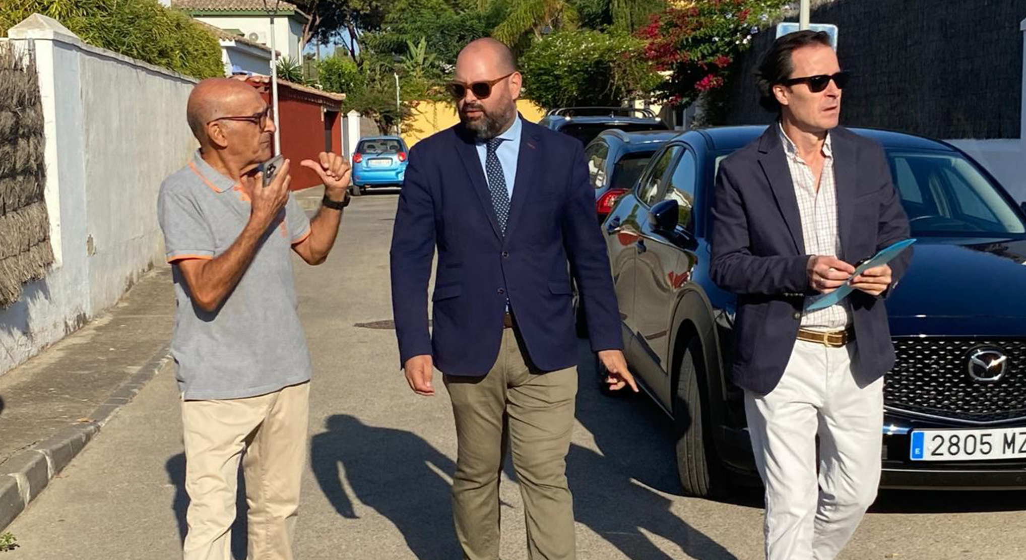 Javier Bello se reúne con la comunidad de propietarios de Santa Catalina para conocer sus necesidades y reivindicaciones