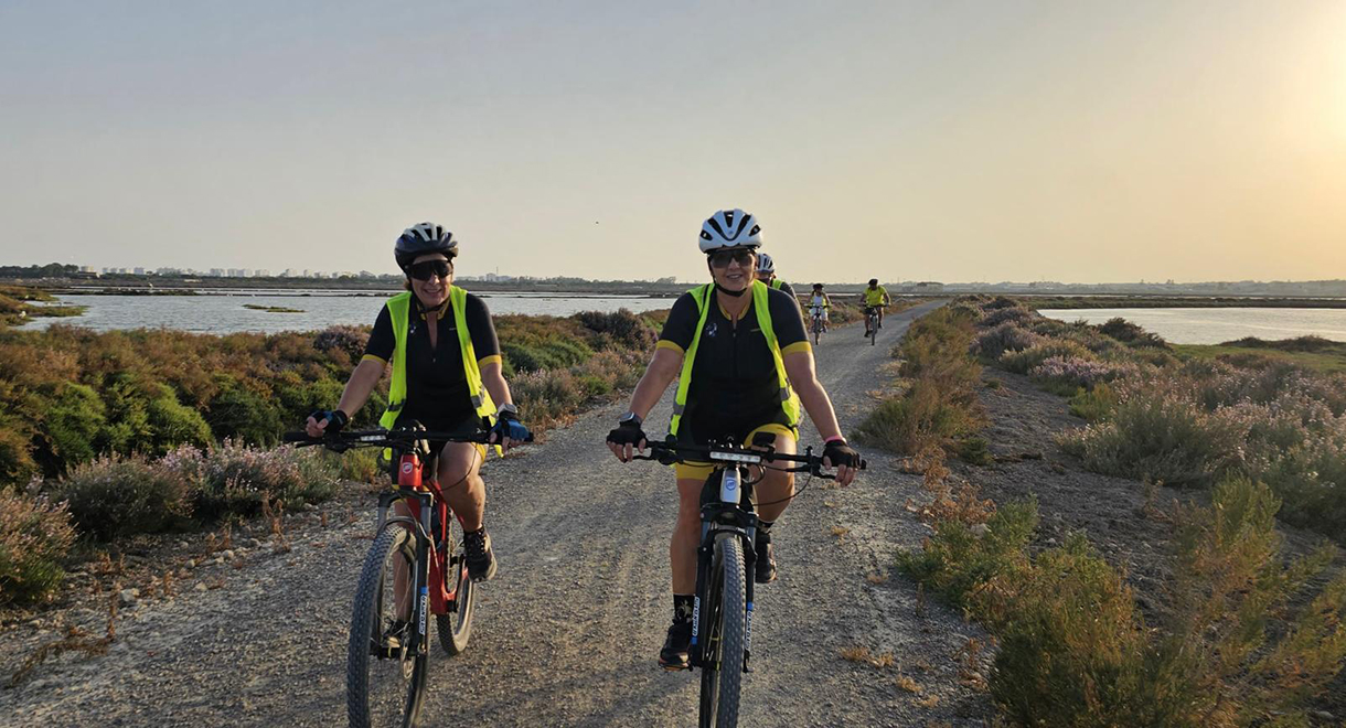 Medio Ambiente organiza la primera ruta guiada en bicicleta del otoño, por la Marisma de Cetina y la Dehesa de las Yeguas