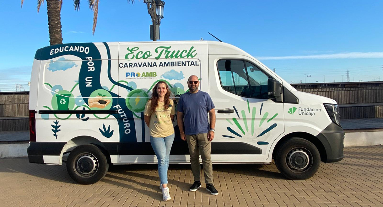 La caravana ambiental Eco Truck hace escala en El Puerto para difundir valores de sostenibilidad