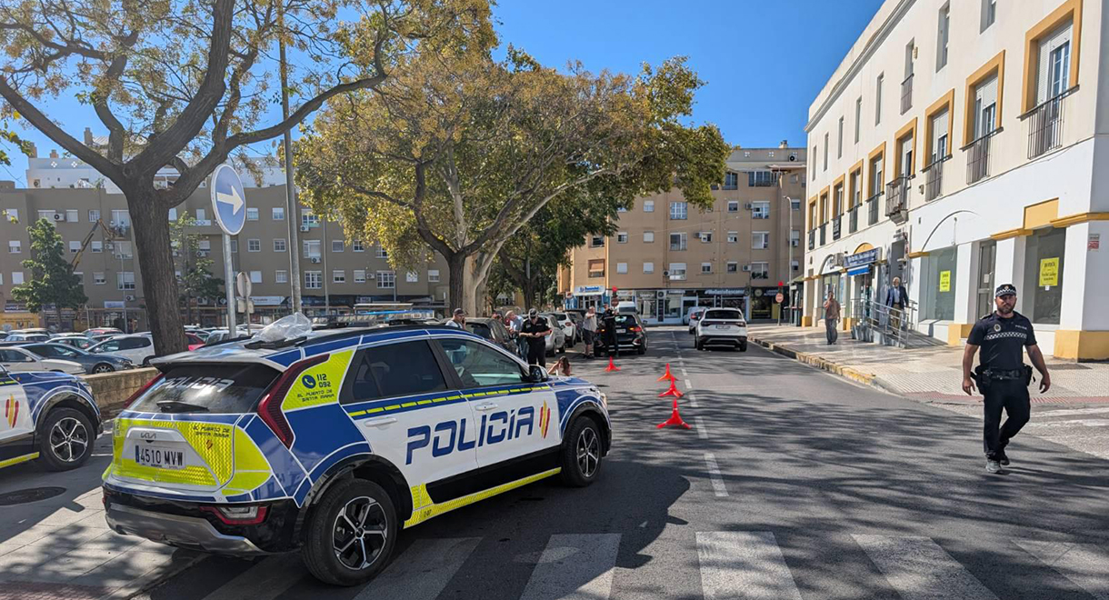 La Policía Local de El Puerto refuerza la seguridad y la movilidad durante un fin de semana de intensa actividad