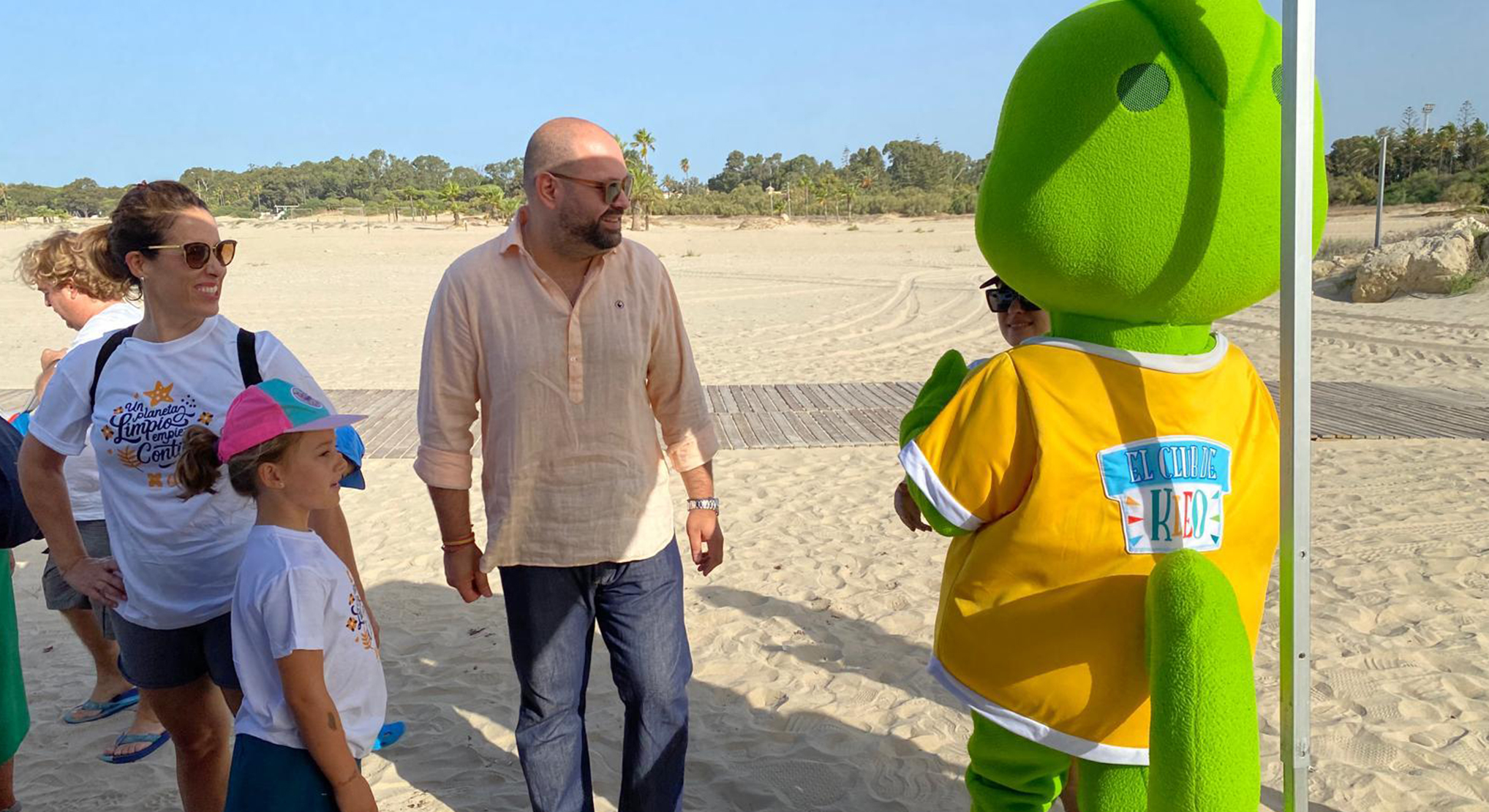 El Puerto de Santa María impulsa la accesibilidad universal en las playas de la Costa Oeste El Puerto de Santa María impulsa la accesibilidad universal en las playas de la Costa Oeste