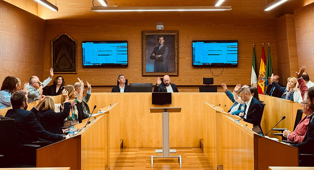 El Pleno aprueba las Distinciones de la ciudad de El Puerto 2025
